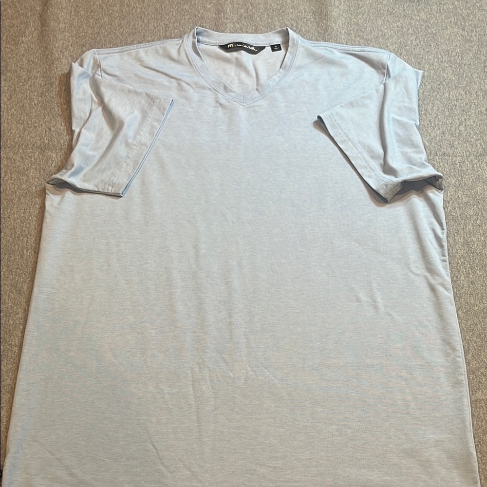 Travis Mathew men's light blue v-neck short sleeve t-shirt. Size XL
